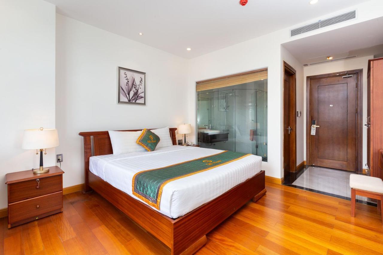 Silk Hong Ha Airport Hotel Ho Chi Minh City Exterior photo
